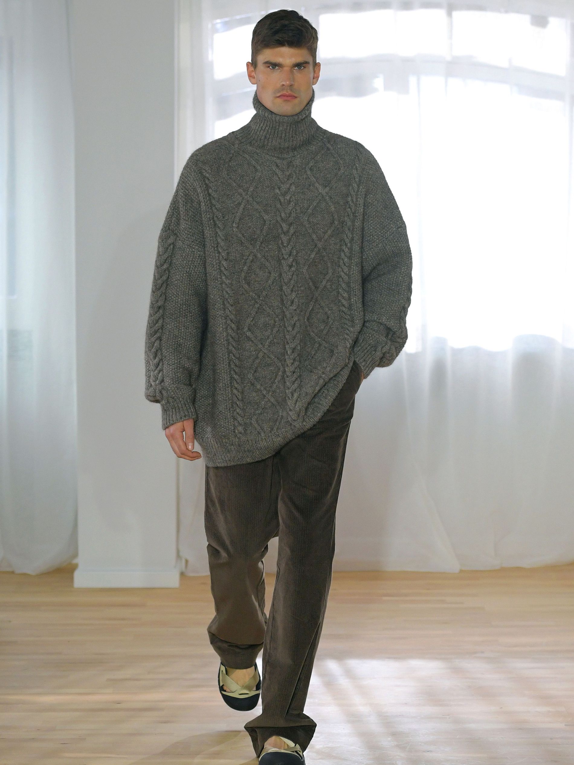Skall Studio aw22
