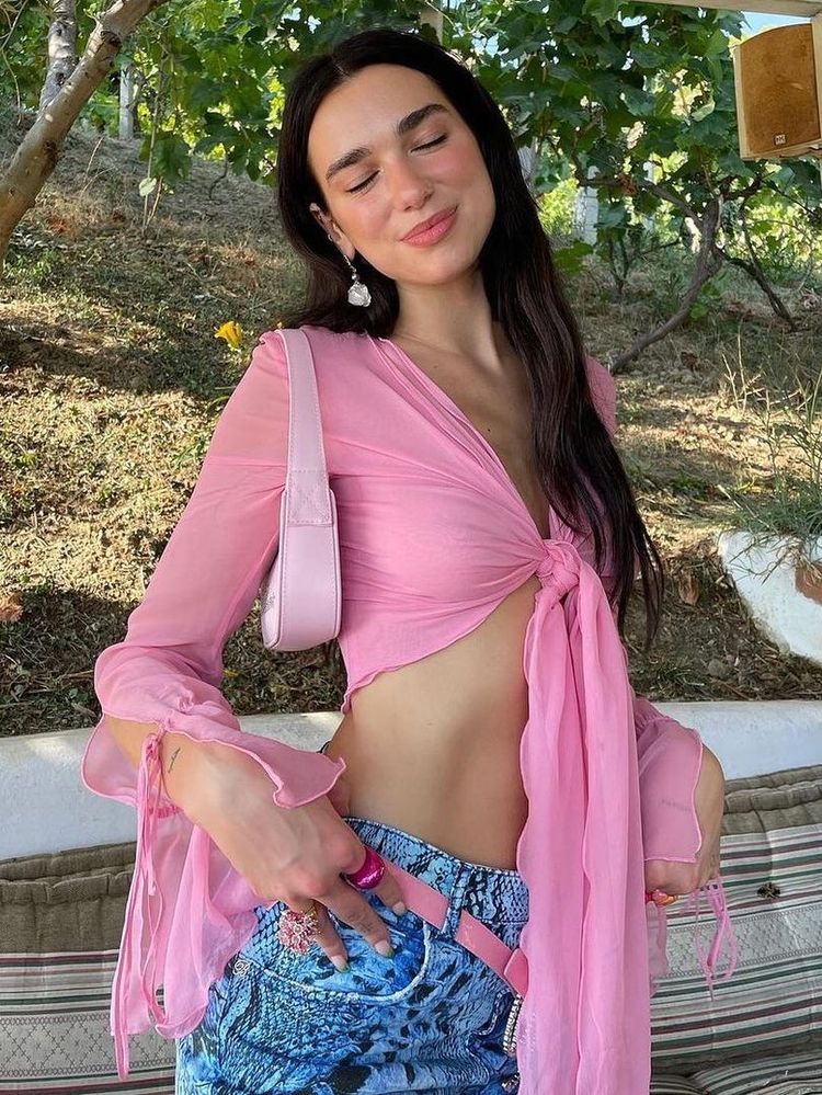 Dua LIpa wearing Annele