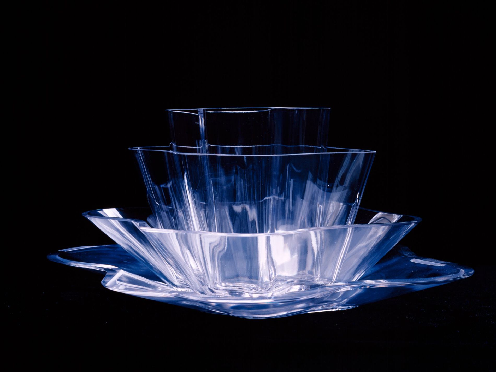 Aalto Flower, designed by Alvar and Aino Aalto for the New York World Fair 1939.