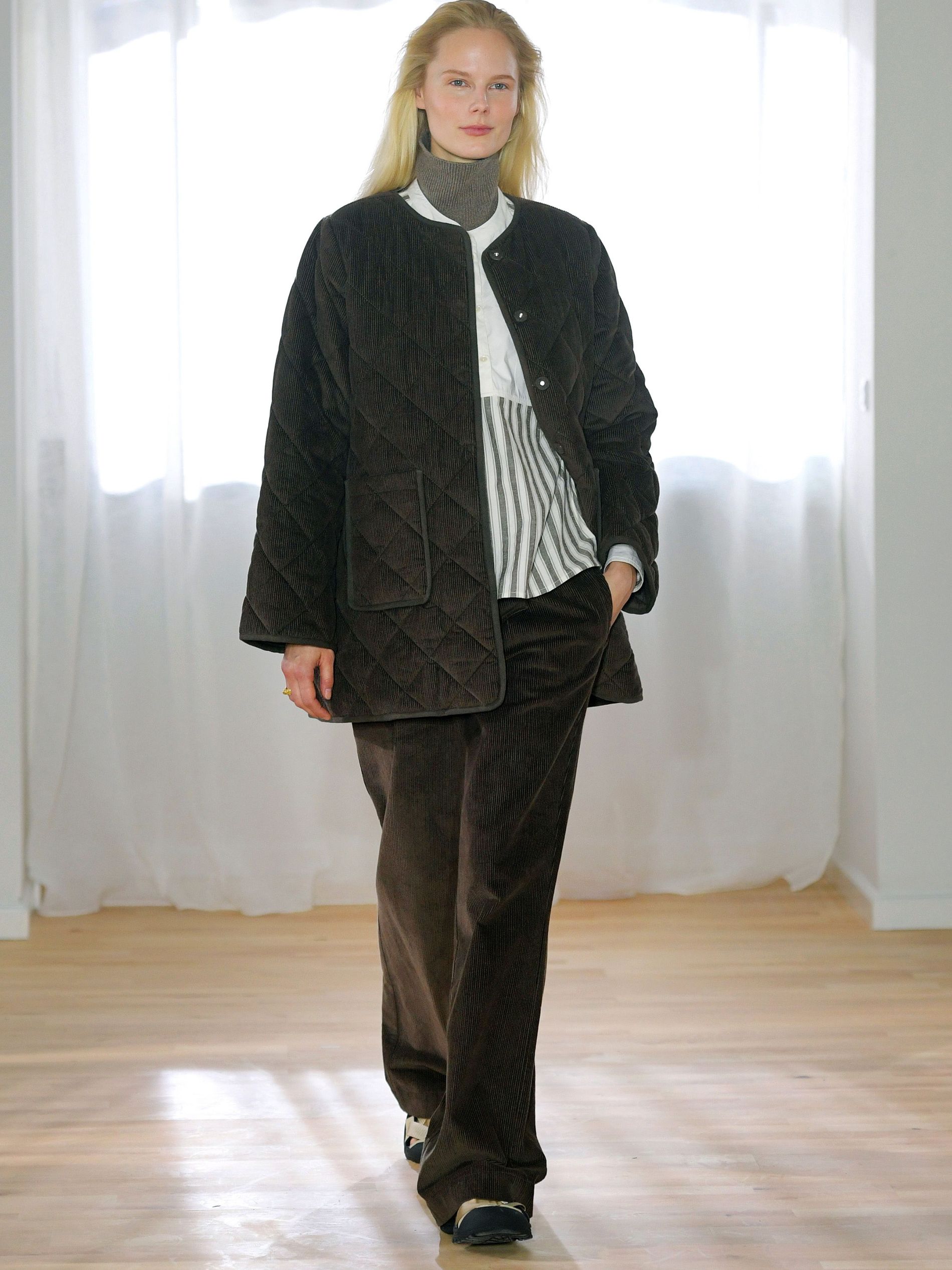 Skall Studio aw22