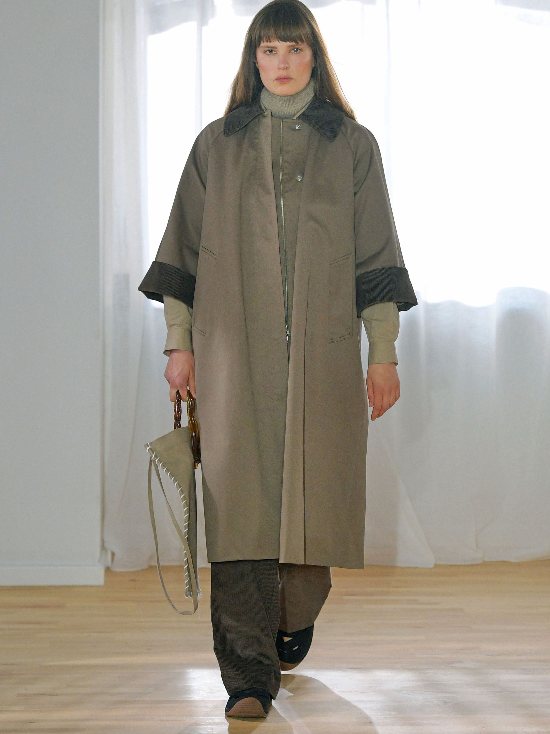 Skall Studio aw22
