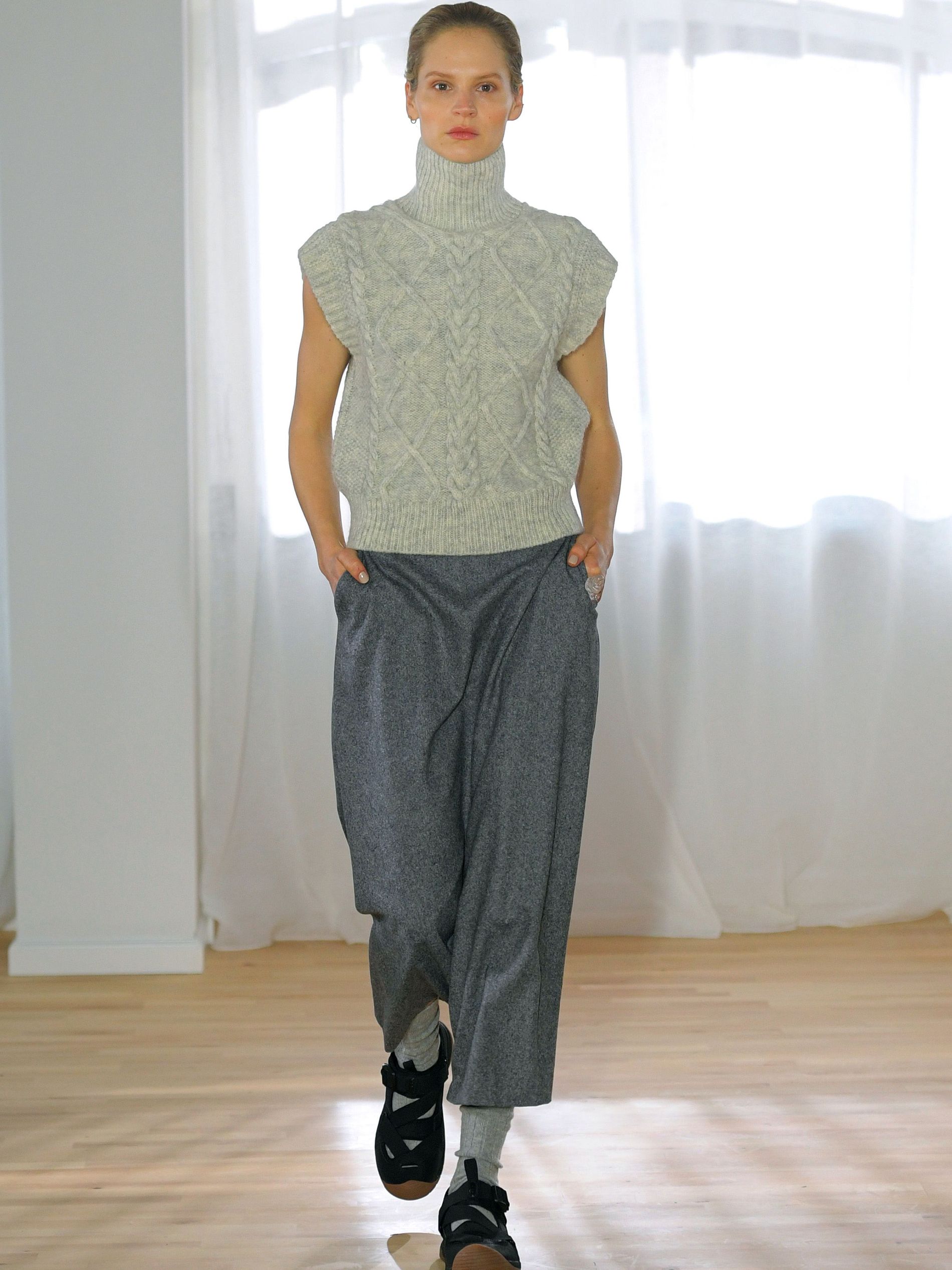 Skall Studio aw22